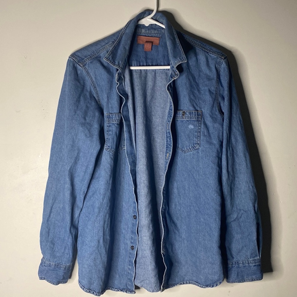 Forever 21 Men. Denim Shirt